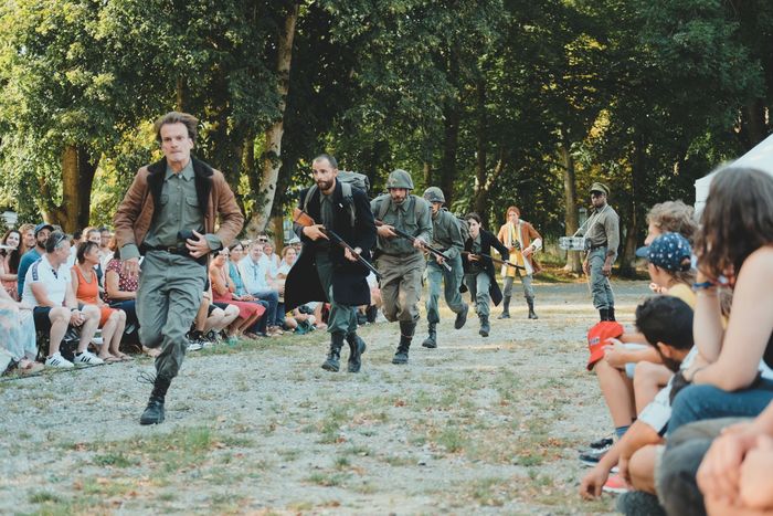 Théâtre de rue : Intégrale de la série Les Trois Mousquetaires, Théâtre des Îlets, Montluçon
