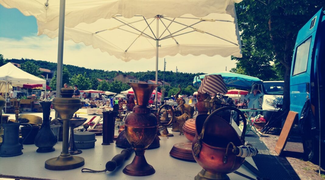 Vide Grenier à l’occasion de la fête du village Luzech