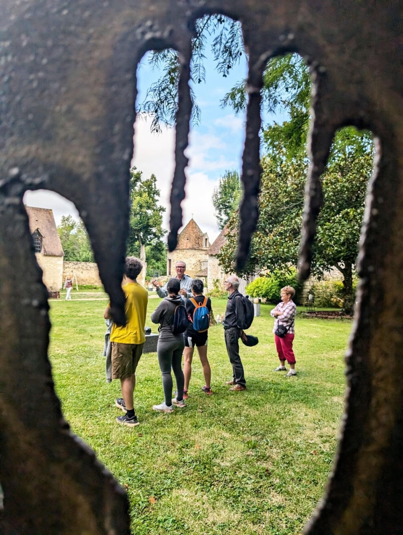 Vignobles en Scène Balade guidée à vélo entre vignes, art et patrimoine à Vendôme Vendôme