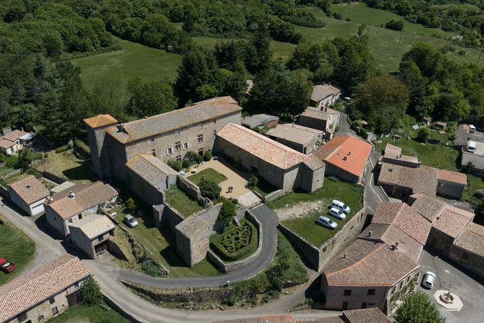 Visite commentée avec Frédéric Loppe (archéologue) et Rodrigue Tréton (historien) : « Nouveaux regards sur le château de Bouisse », Château de Bouisse, Bouisse