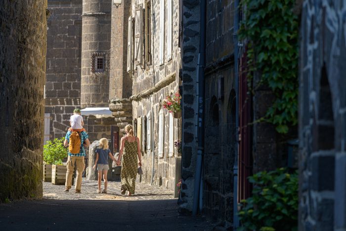 Visite Commentée de Salers, Office du tourisme de Salers, Salers