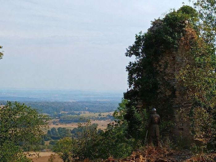 Visite commentée du site des ruines du château médiéval d&rsquo;Oiselay, Oiselay-et-Grachaux chemin du château, Oiselay-et-Grachaux