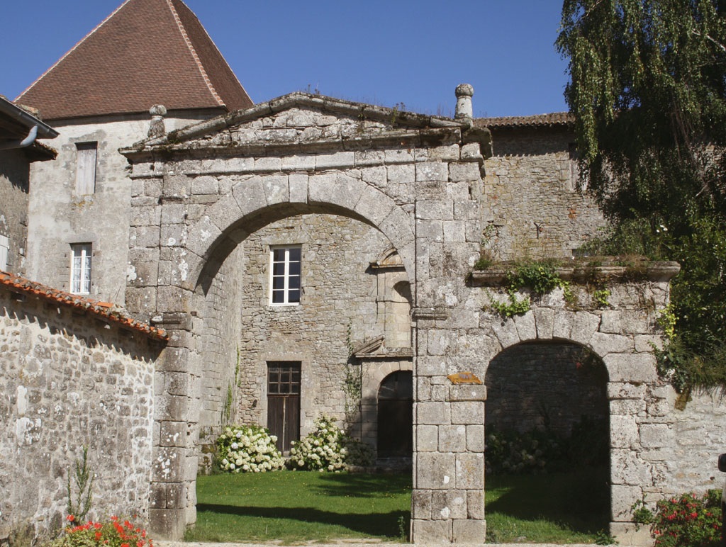 Visite commentée du village de Mortemart Mortemart