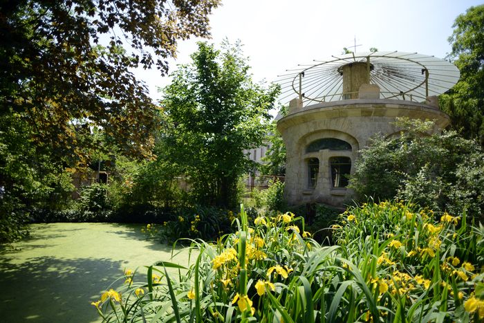 Visite commentée « Un aquarium, un cénotaphe et une porte : trois histoires dans le jardin du musée de l’Ecole de Nancy », Musée de l&rsquo;école de Nancy, Nancy