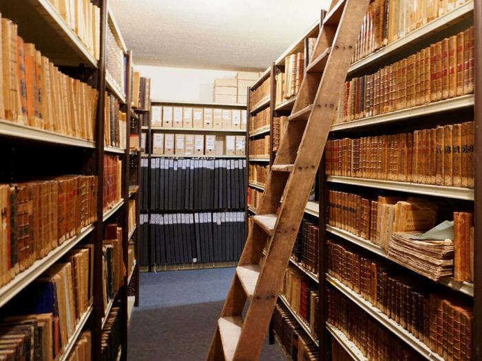 Visite de la réserve de livres anciens, Médiathèque de Montélimar agglomération, Montélimar