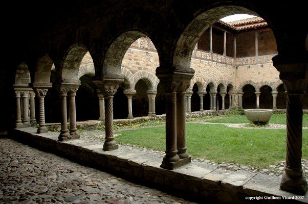 Visite de l'Abbaye de LAVAUDIEU