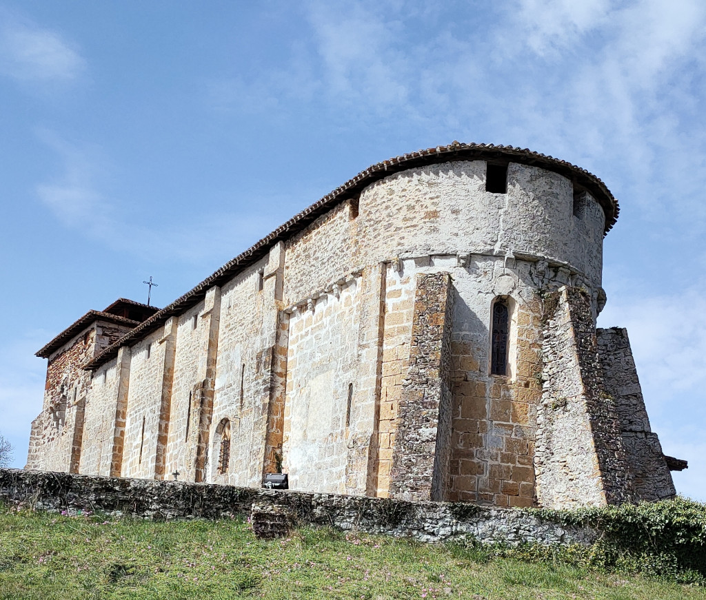 Visite de l&rsquo;église fortifiée de Lesgor  Lesgor