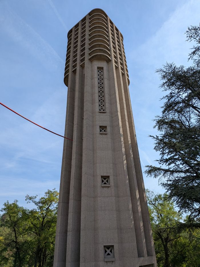 Visite du campanile du carillon, La Madone, Miribel