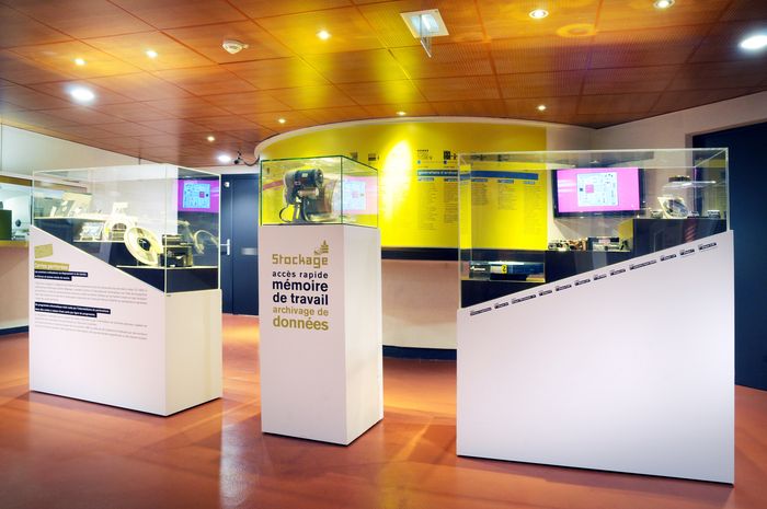 Visite du Musée de l’informatique, Centre de Calcul de l’IN2P3, Villeurbanne