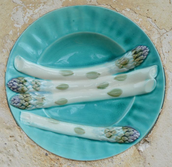 Visite flash et atelier « Farandoles d’assiettes ! », Domaine de Senelles, dit  » Maison des Assiettes « , Bias
