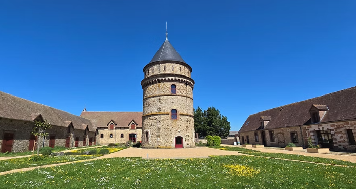 Visite guidée de la Ferme fortifiée du Plessis Journées Européennes du Patrimoine  Pontgouin