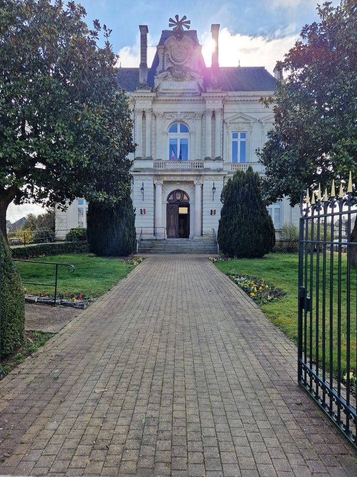 Visite guidée de la mairie, Mairie 49250 La Ménitré, La Ménitré