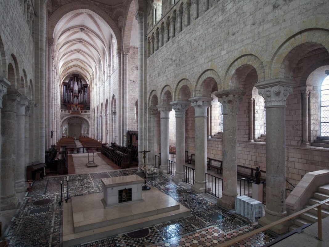Visite guidée de l’abbatiale romane Saint-Benoît-sur-Loire