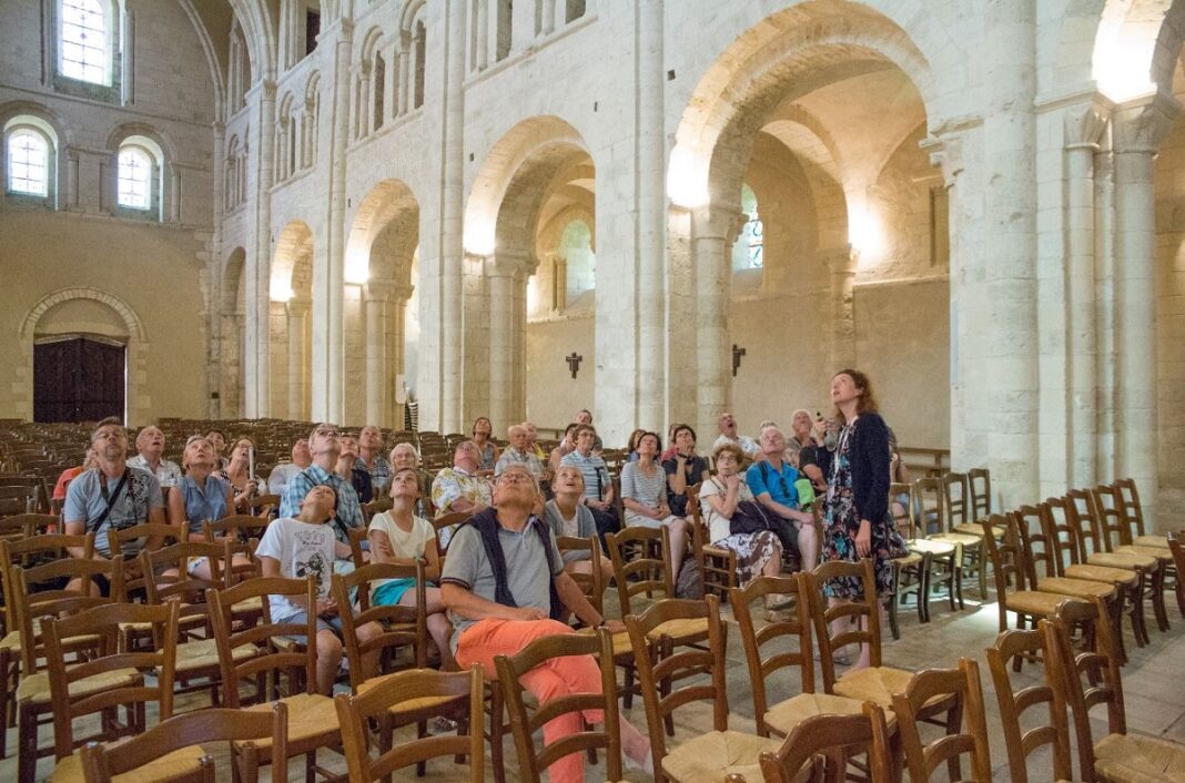 Visite guidée de l&rsquo;abbaye de Lessay  Lessay