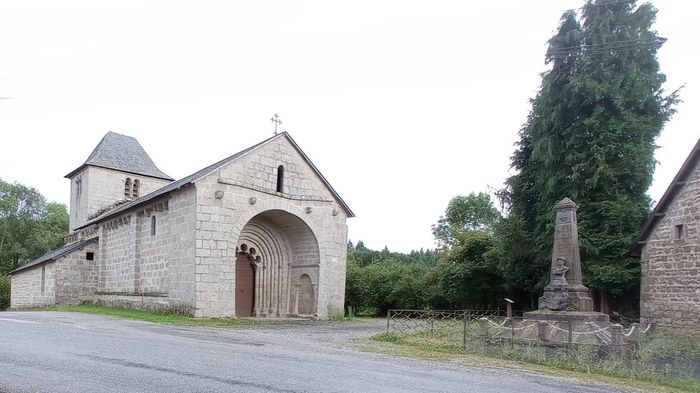 Visite guidée de l&rsquo;église de Margerides et du Monument aux morts, Église Saint-Martin, Margerides