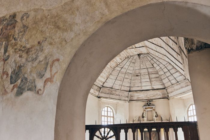 Visite guidée de l’église Saint-Cyr et Sainte-Julitte, Église Saint-Cyr et Sainte-Julitte, Ambon