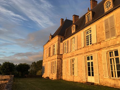 Visite guidée des extérieurs et des salons du Château, Château de Sommières-du-Clain, Sommières-du-Clain