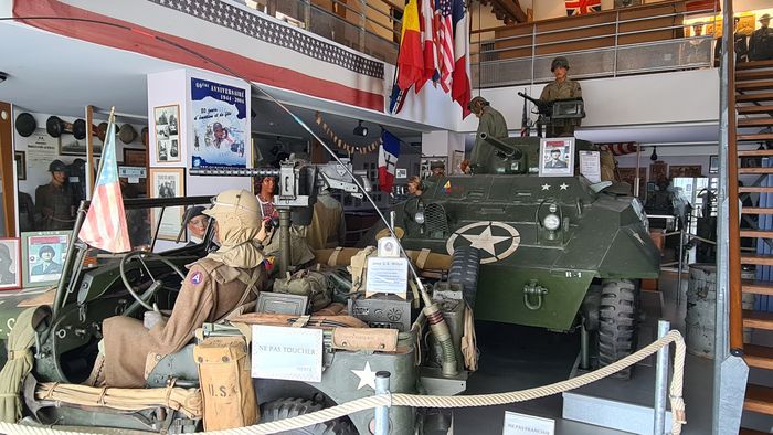 Visite guidée du musée, Musée de la 2ème Guerre mondiale – Roger BELLON, Conlie