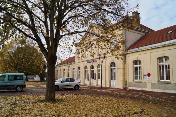 Visite guidée du quartier de la gare, Kiosque à musique, Terrasse de l’Europe, Autun