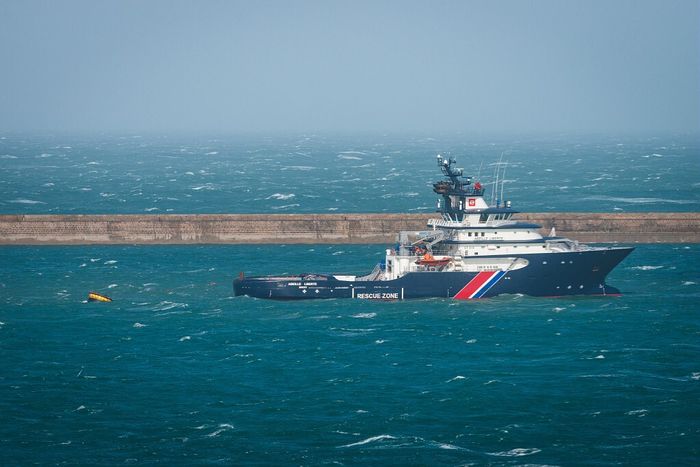 Visite guidée du remorqueur d’intervention, d’assistance et de sauvetage, Quai de France, Cherbourg-en-Cotentin