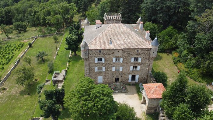 Visite guidée du Site du Château de Chazotte : XIV/XVII/XIXème siècles, Château de Chazotte, Arlebosc