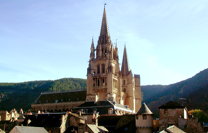 VISITE GUIDÉE LE TRESOR DE LA CATHEDRALE  Mende