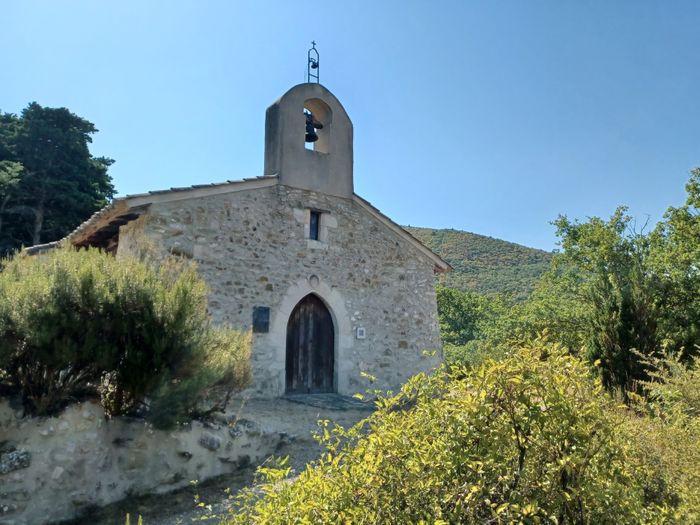Visite libre de la Chapelle Notre Dame de Béconne, La Chapelle de Notre Dame de Béconne, Roche-Saint-Secret-Béconne