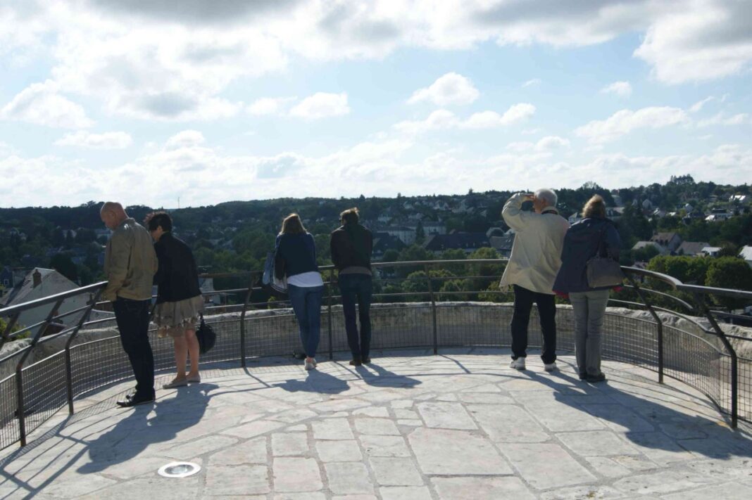 Visite libre de la terrasse de la Porte royale  Loches