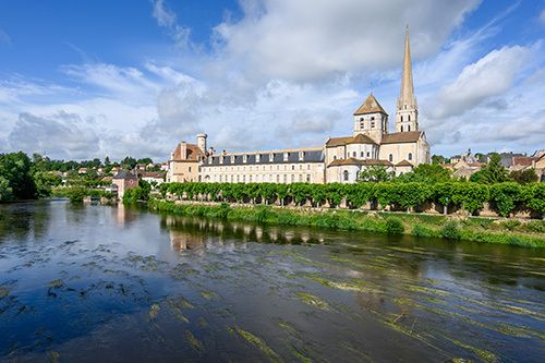 Visite libre de l’abbaye de Saint-Savin, Abbatiale de Saint-Savin, Saint-Savin