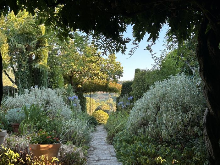 Visite libre d’un jardin d’artiste, Le jardin de la Mothe, Salles-Courbatiès