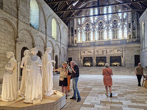 Visite sandwich « Les statues de l’Aula du Palais » Palais des Comtes de Poitou - Ducs d'Aquitaine Poitiers