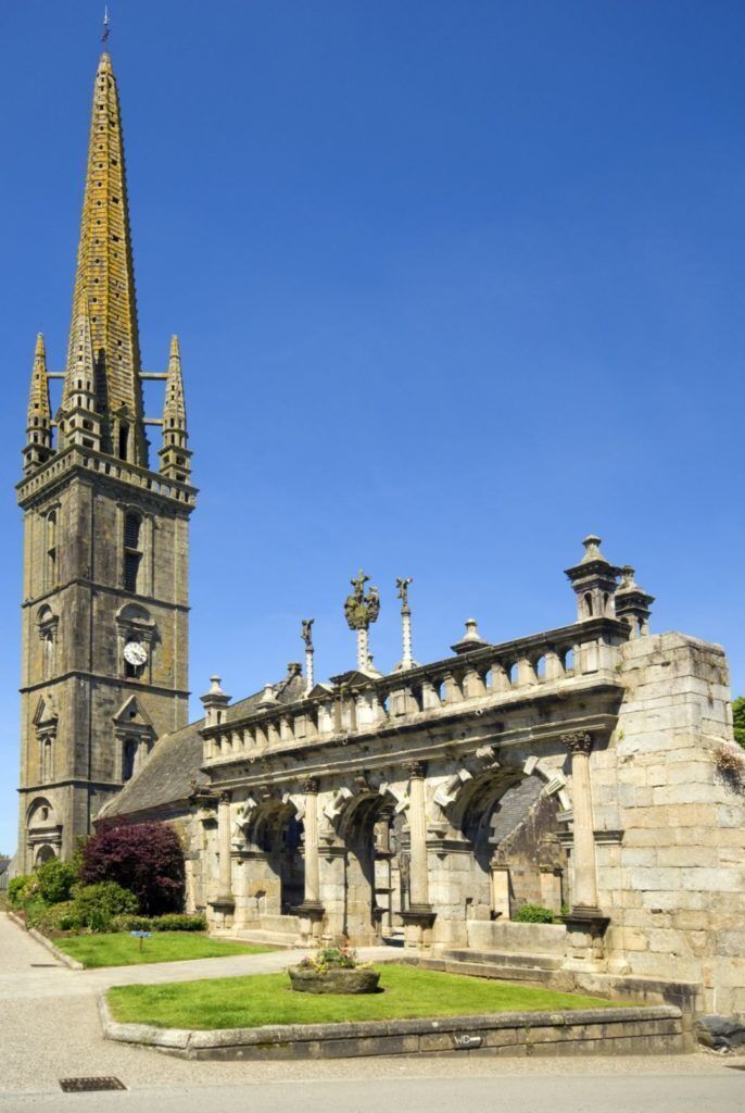 Visites guidées de l’enclos paroissial de Sizun, Église Saint-Suliau, Sizun