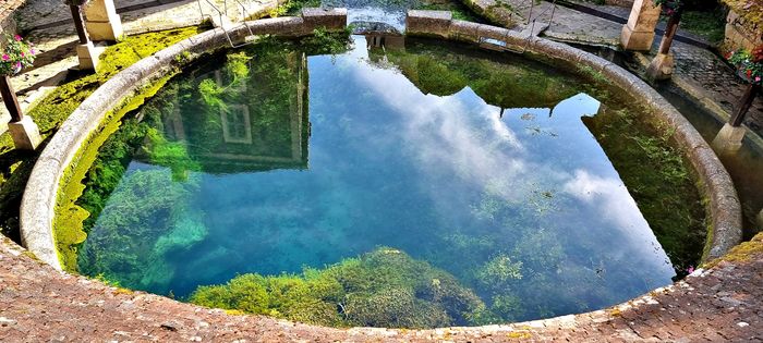 Visitez la mystérieuse Fosse Dionne Fosse Dionne Tonnerre