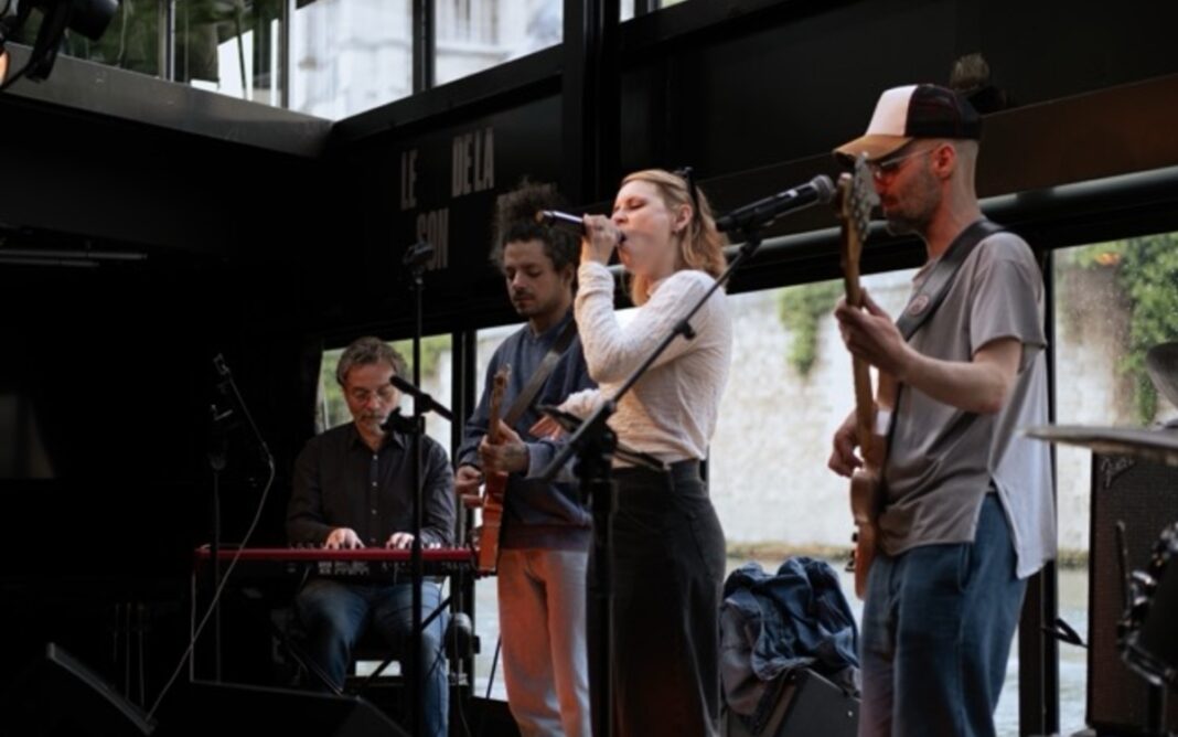 Who’s Playing Le Son de la Terre PARIS 05