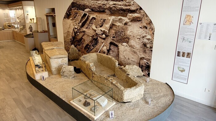 80 000 ans d’histoire et exposition temporaire de Frederico Alagna, Archéo-SAT77, Touquin
