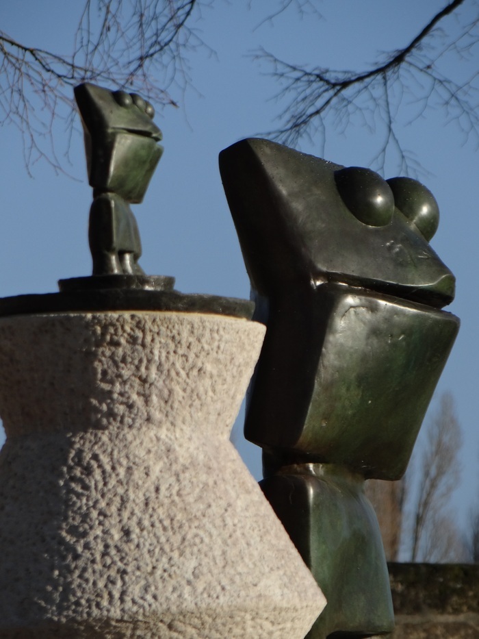 Alexander Calder et Max Ernst : deux artistes à Amboise, Église Saint-Florentin, Amboise