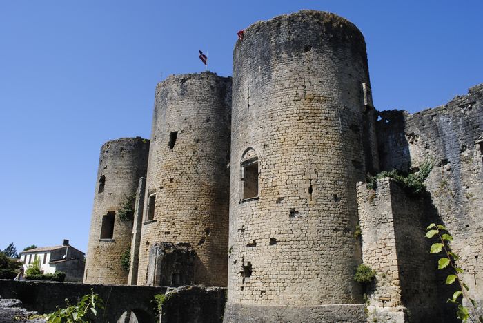 Atelier : archéologie du bâti, Château de Villandraut, Villandraut