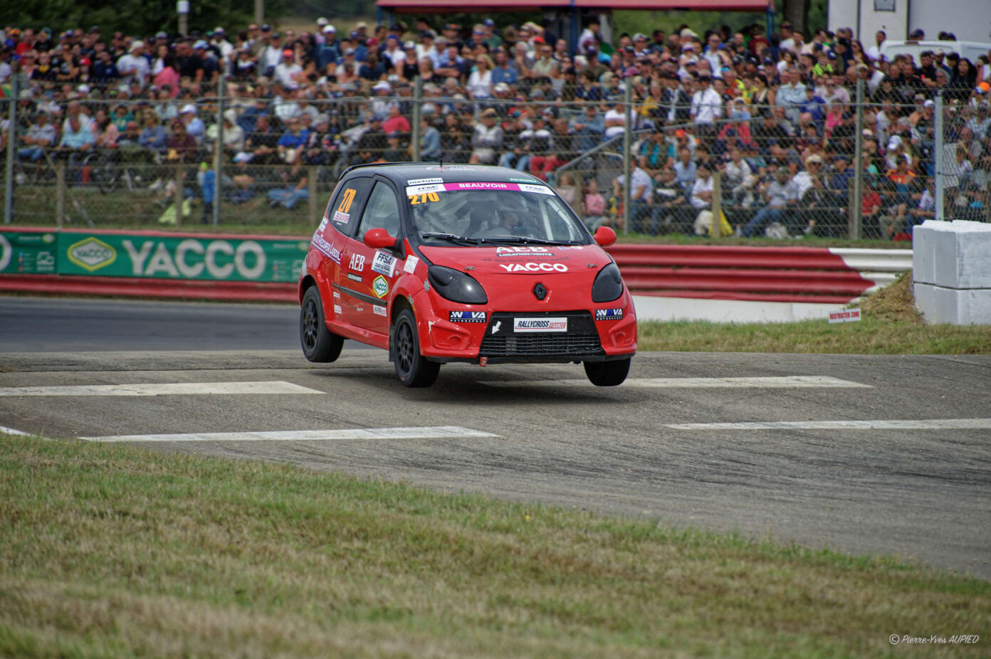 Lorine BEAUVOIR sur la RENAULT Twingo R1 RX n° 270