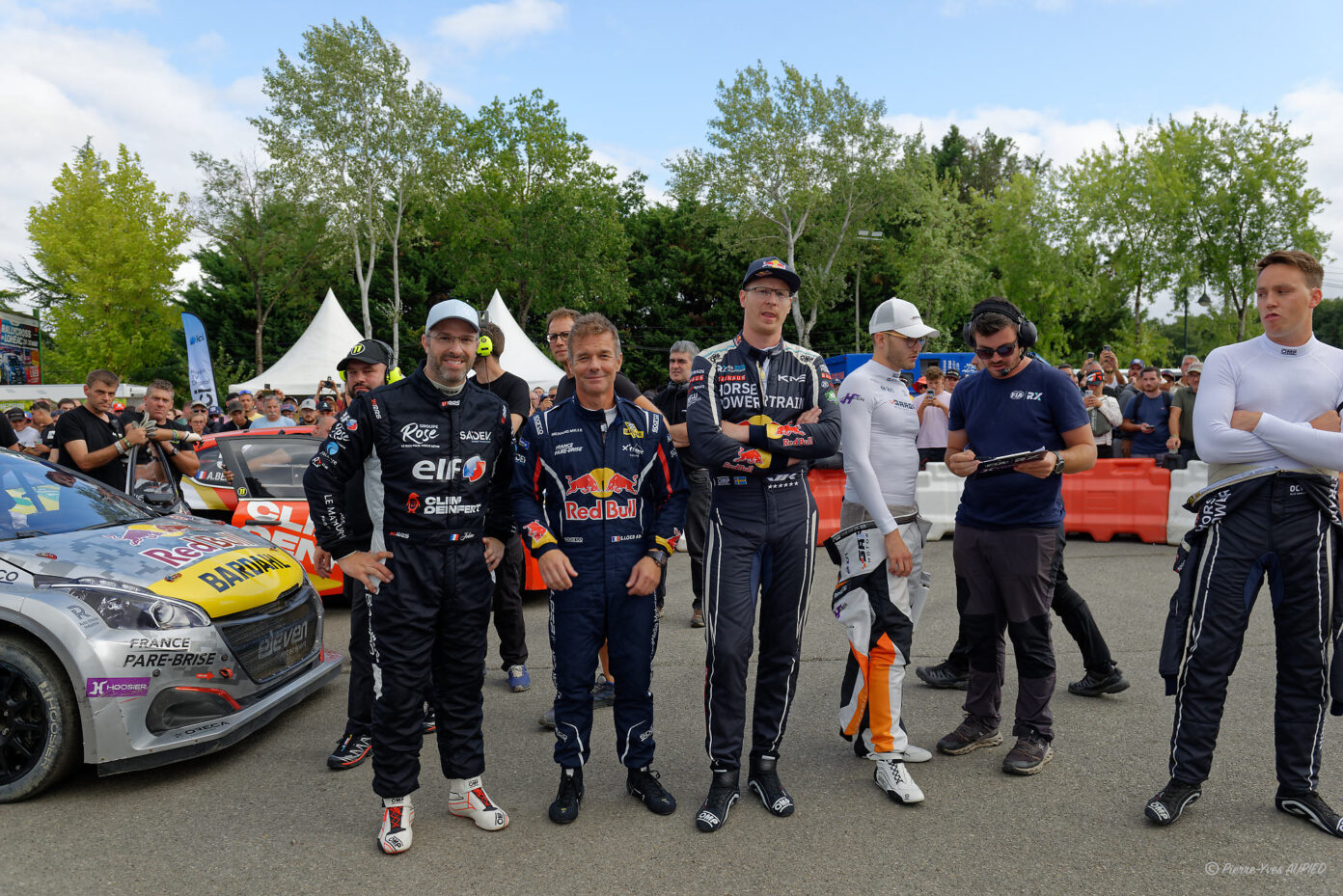 Sébastien Loeb entouré de Julien Fébreau et Johan Kristoffersson au Rallycross de Loheac 2026