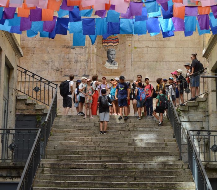 Balade contée « Les légendes de Lyon » avec l’École prend l’air // Pentes de la Croix-Rousse, Place Morel, Lyon 1er, Lyon