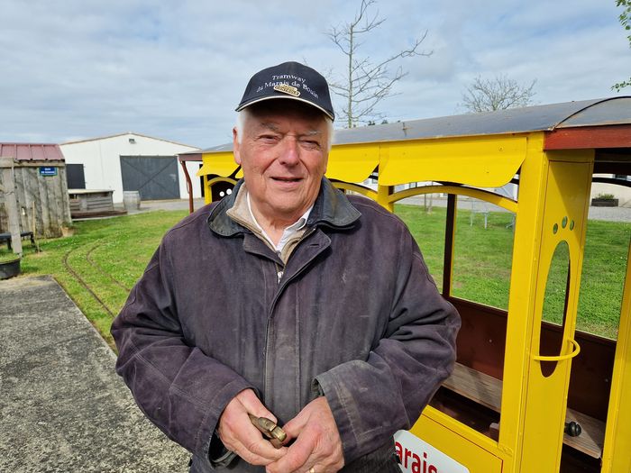 Balade en petit train dans le marais, Le Bernard, Bouin