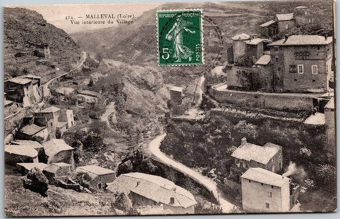 balade historique commentée à Malleval, Place du pressoir, Malleval