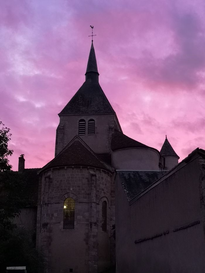 Balade semi-nocturne dans Reuilly, Maison de Reuilly, Reuilly