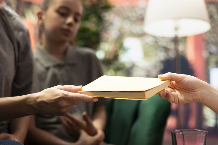 Bibliothèque vivante : dedans, dehors, maintenons le lien, Bibliothèque Triangle, Rennes
