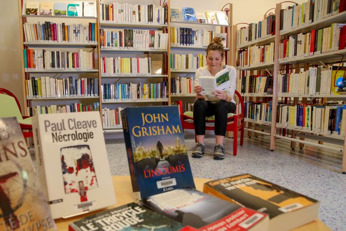 Café-rencontre à la bibliothèque médiathèque de l&rsquo;Alpe d&rsquo;Huez autours de films INA, Bibliothèque Médiathèque de l&rsquo;Alpe d&rsquo;Huez, L&rsquo;Alpe d&rsquo;Huez