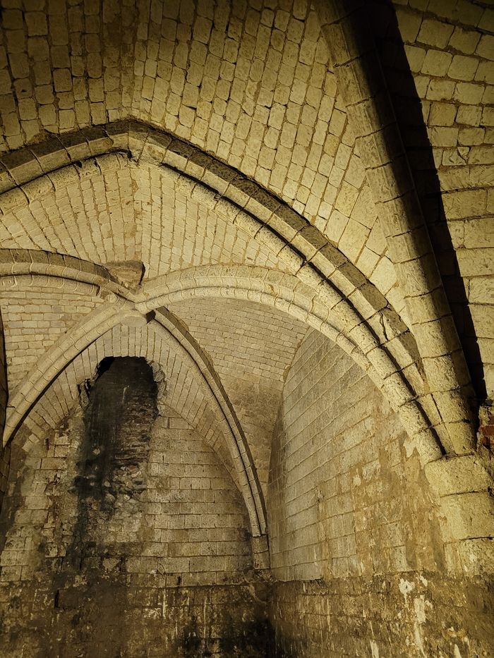 CAVES MÉDIÉVALES, caves médiévales, Montreuil-sur-Mer