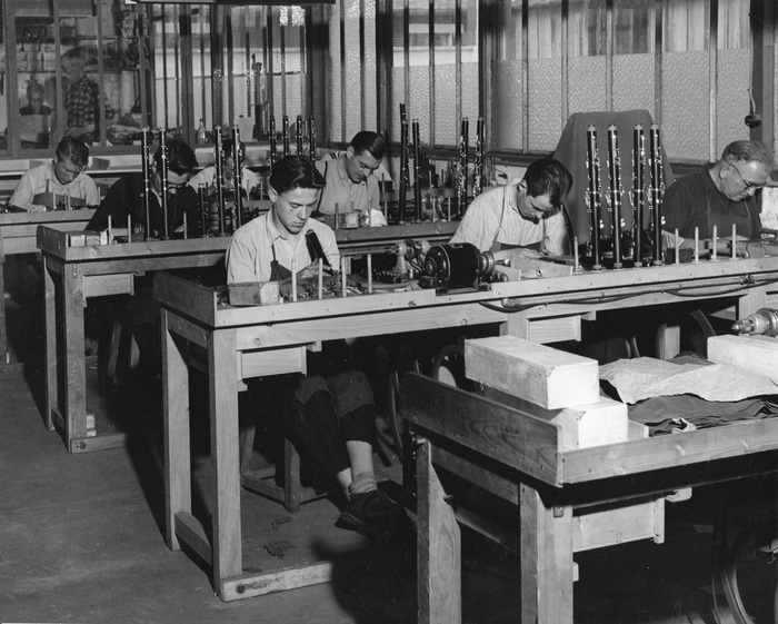 Circuit : visite guidée « mémoires photographiques d’une industrie locale », Musée des instruments à vent, La Couture-Boussey