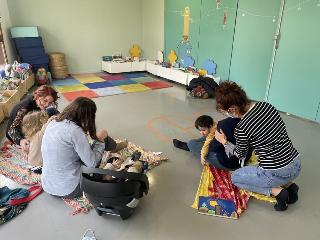 Comptines et galipettes Médiathèque Andrée Chedid Andernos-les-Bains