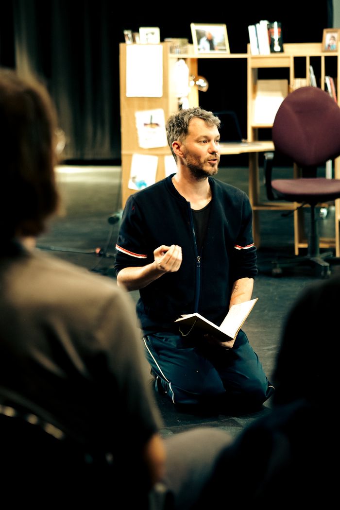 De ce qui nous arrive
+ NEXT / Note d’intention, Théâtre Francine Vasse, Nantes
