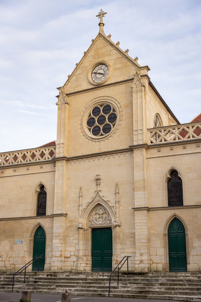 De l&rsquo;église du roi à l&rsquo;église du peuple, Eglise Saint-Pierre-Saint-Paul, Montreuil